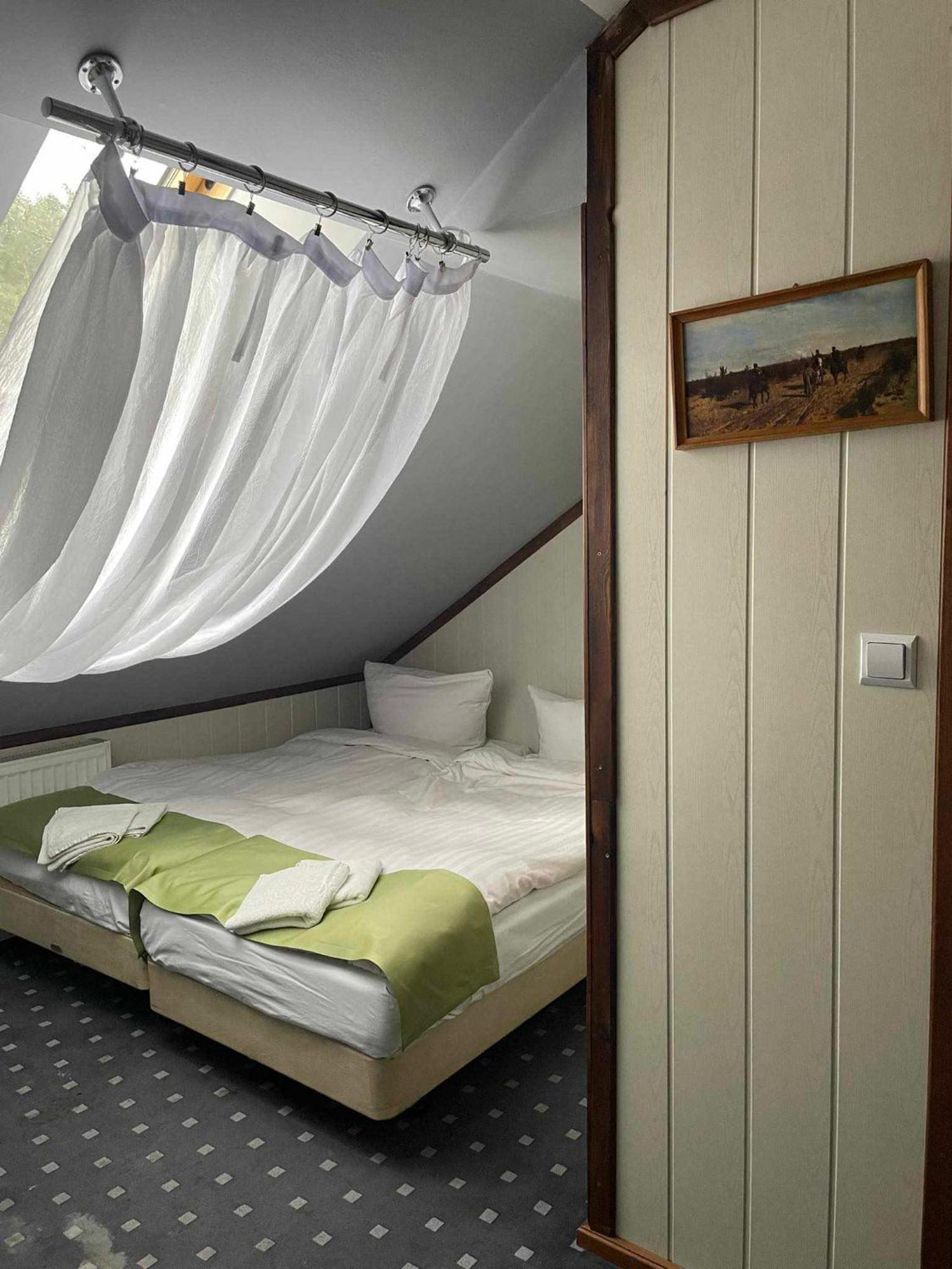 Hotel Keszyca Lesna Buitenkant foto