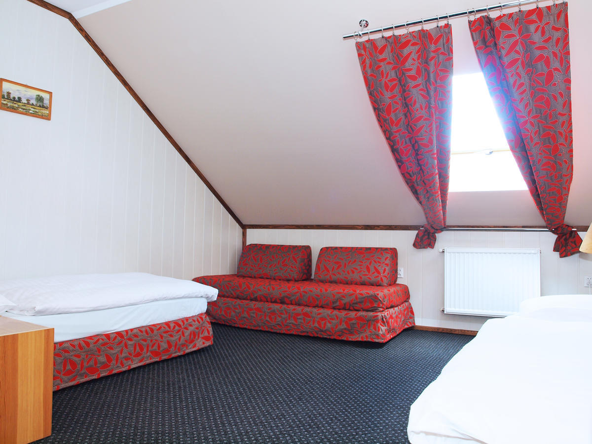 Hotel Keszyca Lesna Kamer foto